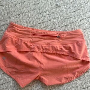 lululemon speed up shorts in coral- 2.5” size 4